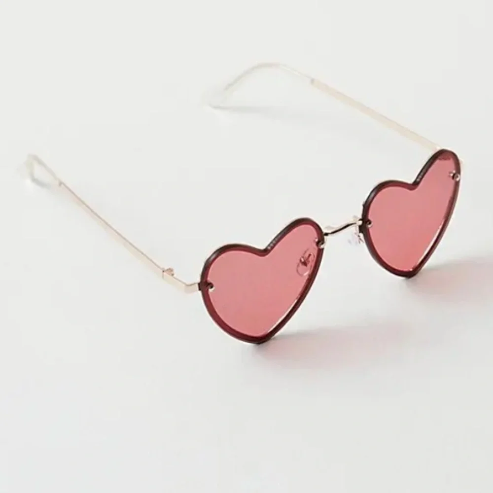 Free People Heart Eyes Oversized Sunglasses in Red | NWT